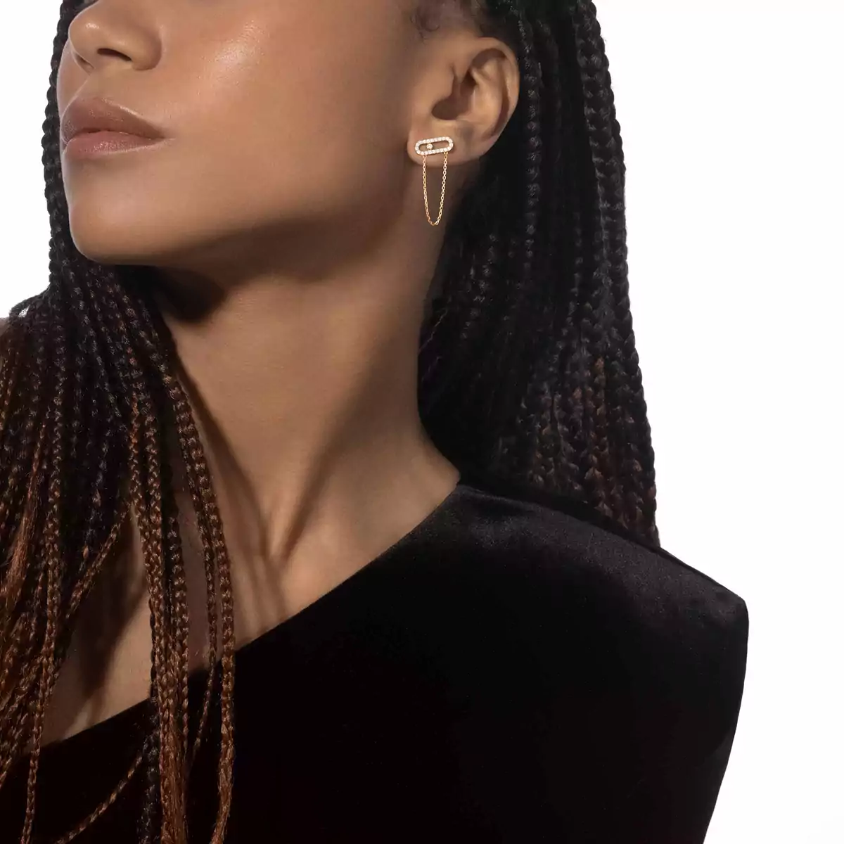 149-move-uno-chain-and-stud-earrings-yellow-gold-diamond-earrings-1.webp