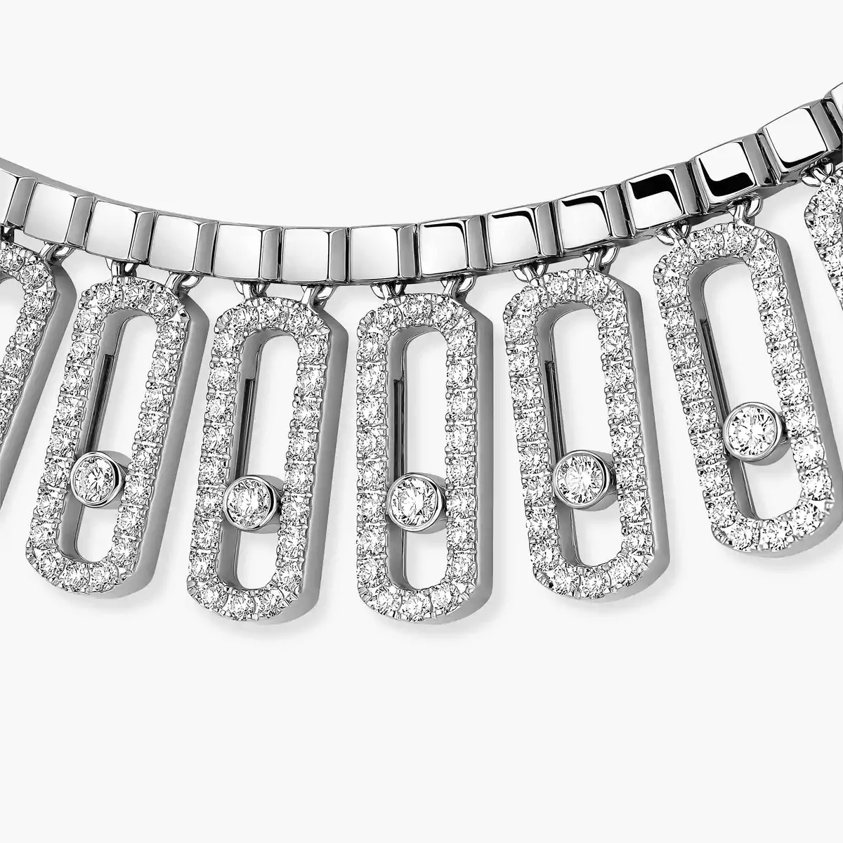 20-move-iconica-pav-white-gold-diamond-necklace-1.webp