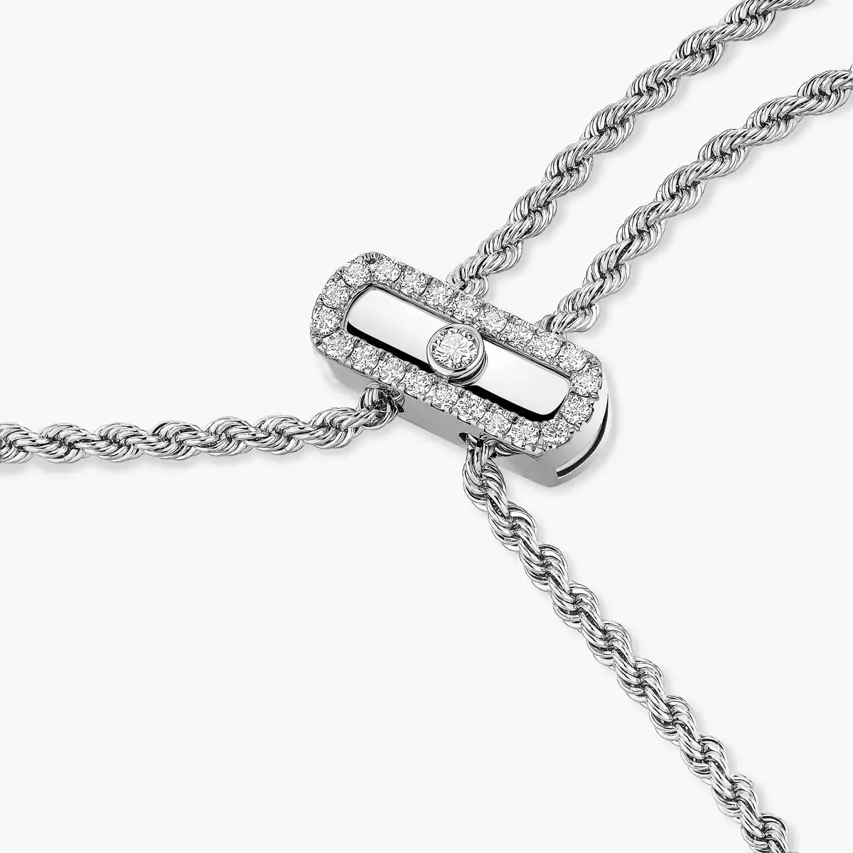 20-move-iconica-pav-white-gold-diamond-necklace-1.webp