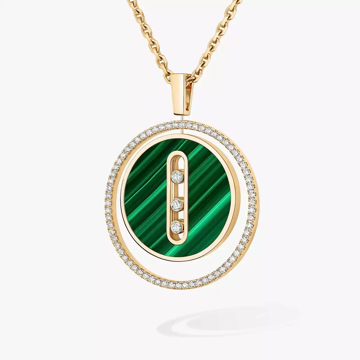 227-malachite-lucky-move-mm-yellow-gold-diamond-necklace-1.webp