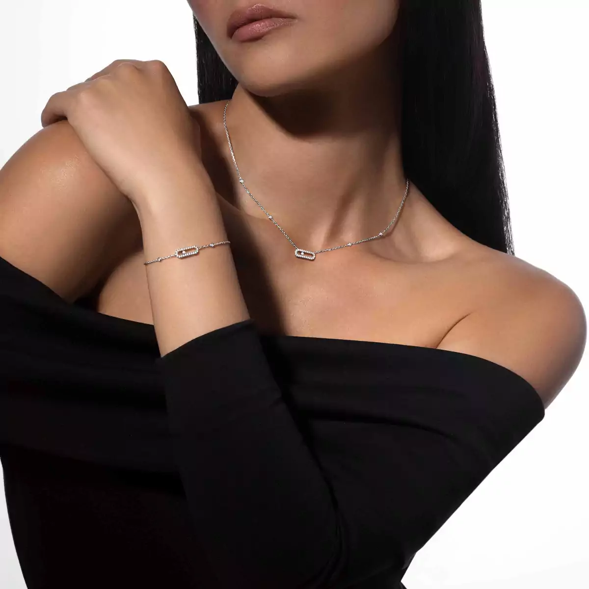 316-move-uno-pav-white-gold-diamond-bracelet-1.webp
