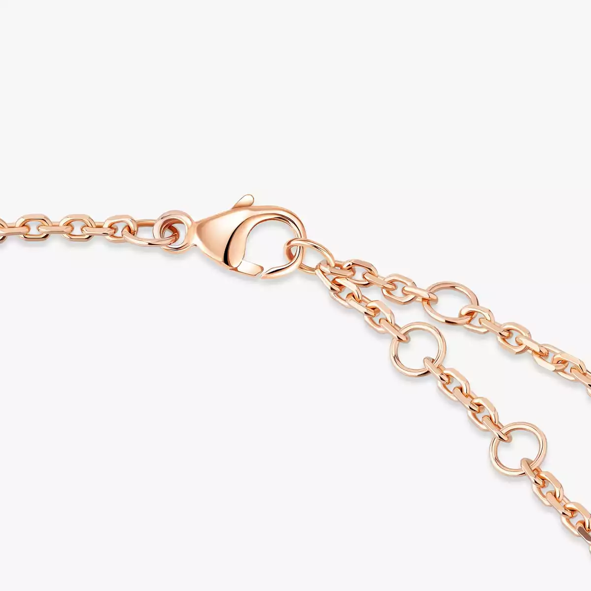 398-move-classique-cisel-pink-gold-diamond-bracelet-1.webp