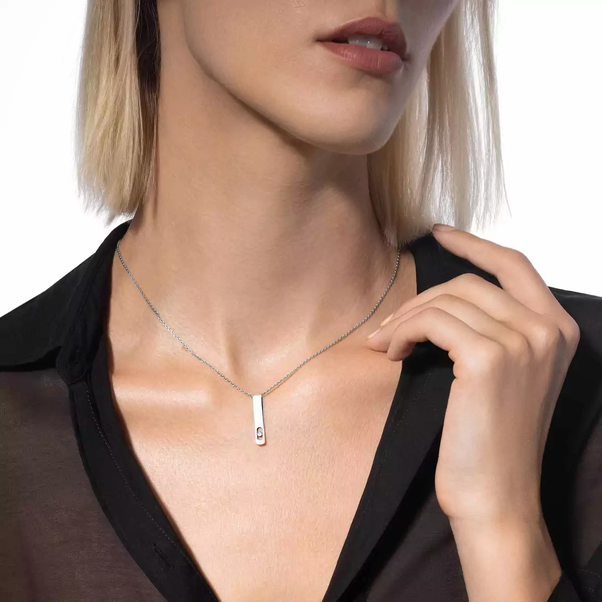 652-my-first-diamond-white-gold-diamond-necklace-1.webp